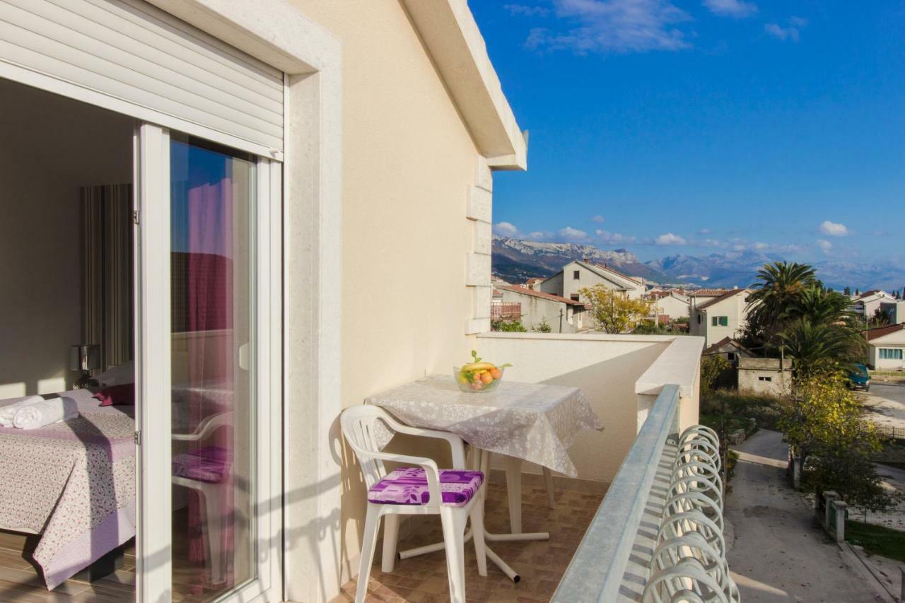Apartmani Skelin***/**** Kastela Exterior photo